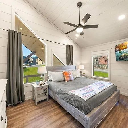 Smoky Fun Cabin Pigeon Forge Exterior photo